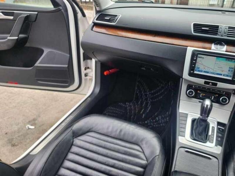 PASSAT VARIANT