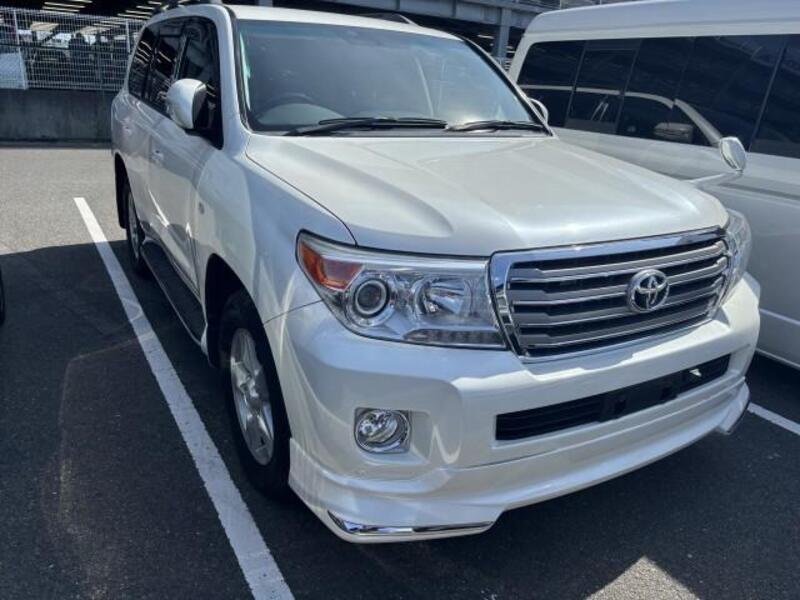 LAND CRUISER