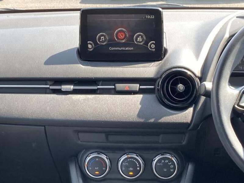 MAZDA2