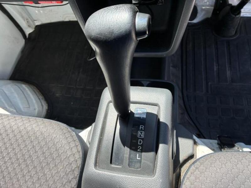 MINICAB TRUCK