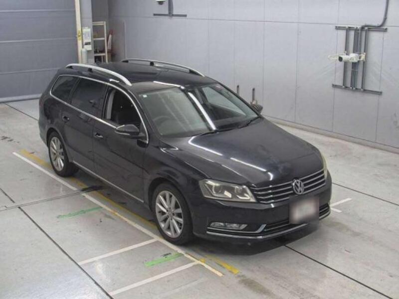 PASSAT VARIANT-0