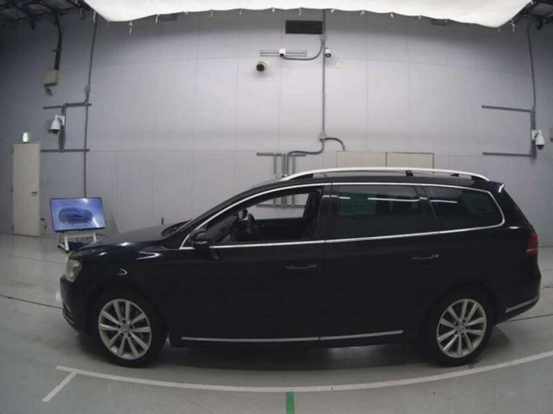 PASSAT VARIANT