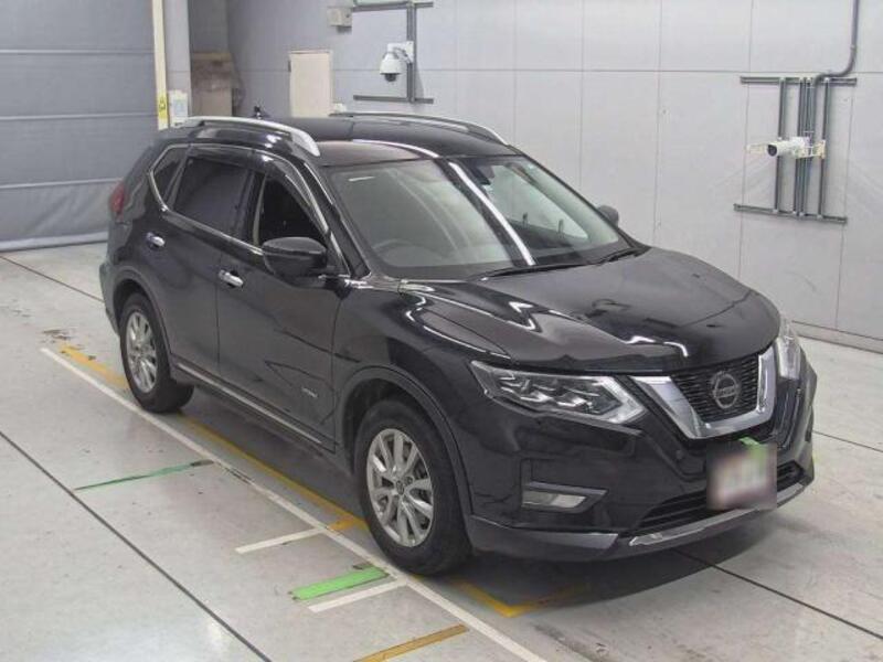 X-TRAIL