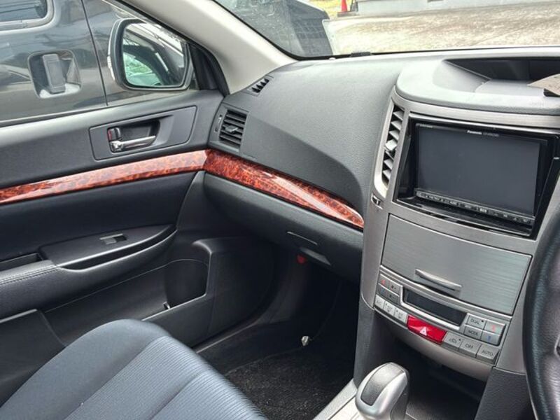LEGACY B4