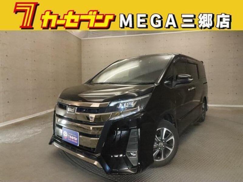 TOYOTA NOAH