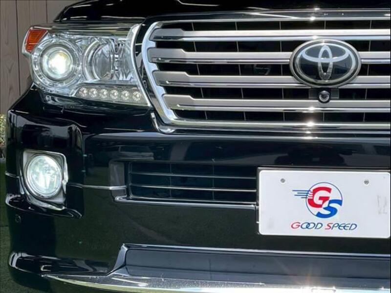 LAND CRUISER