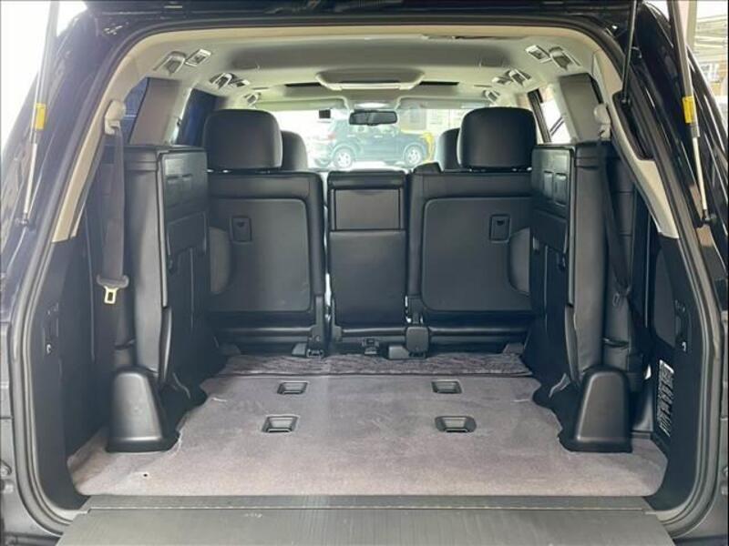 LAND CRUISER
