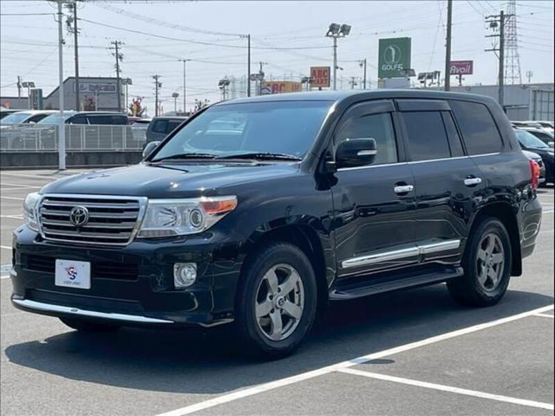 LAND CRUISER