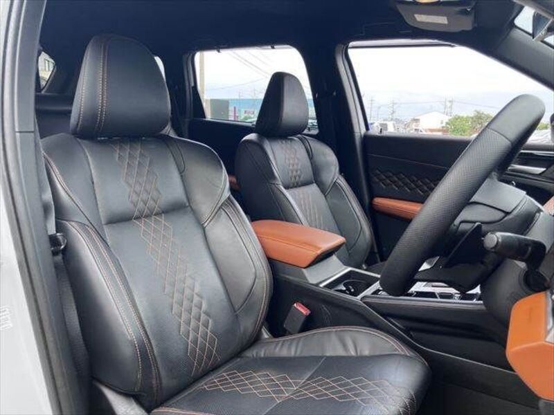 OUTLANDER PHEV