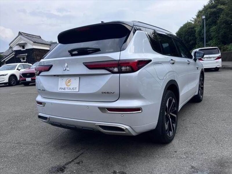 OUTLANDER PHEV