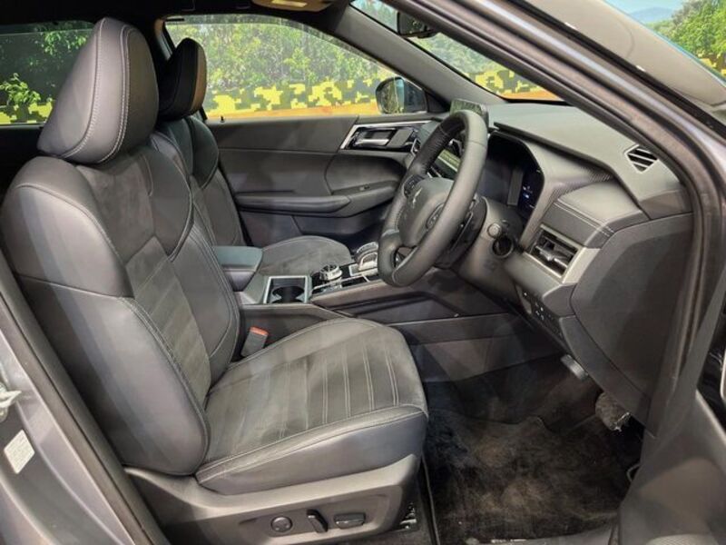 OUTLANDER PHEV
