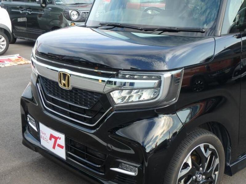 N BOX CUSTOM