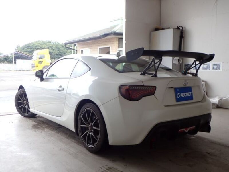 86