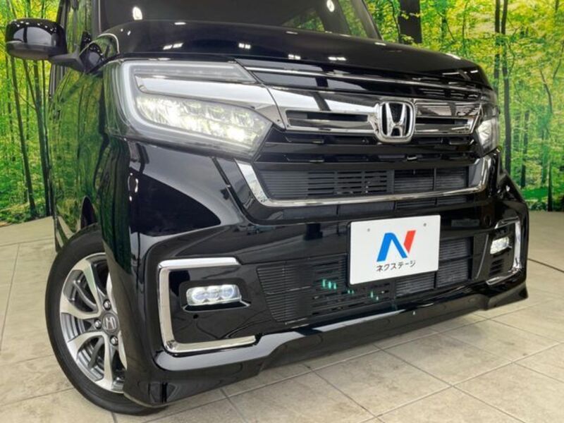 N BOX CUSTOM