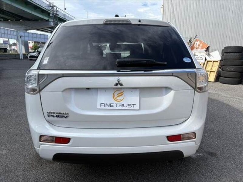 OUTLANDER PHEV