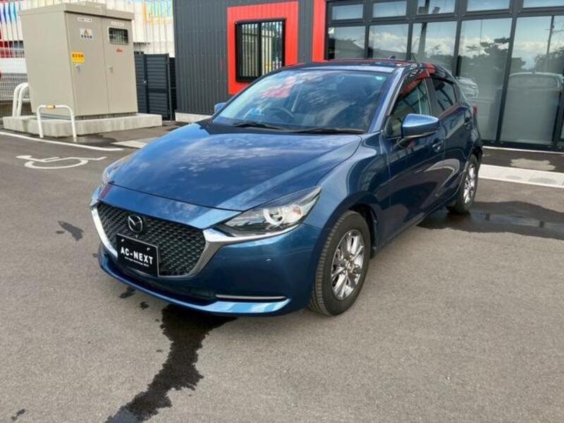 MAZDA2