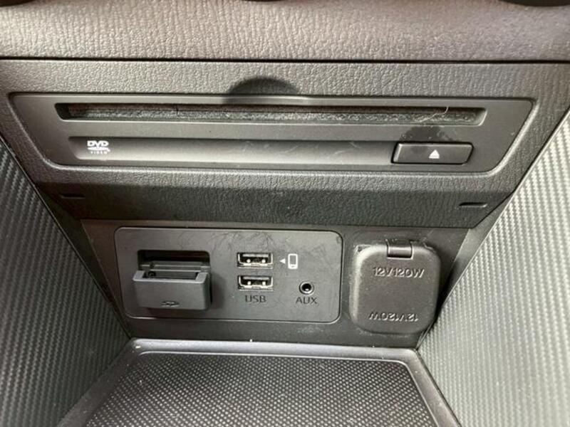 MAZDA2