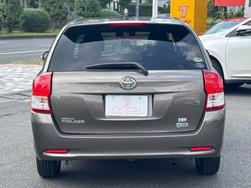 COROLLA FIELDER