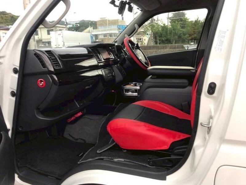 HIACE VAN