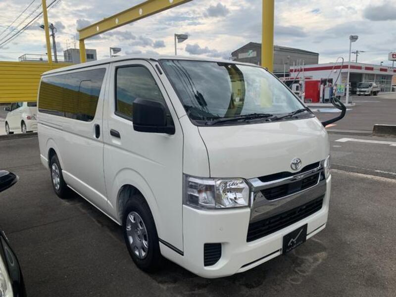 HIACE VAN