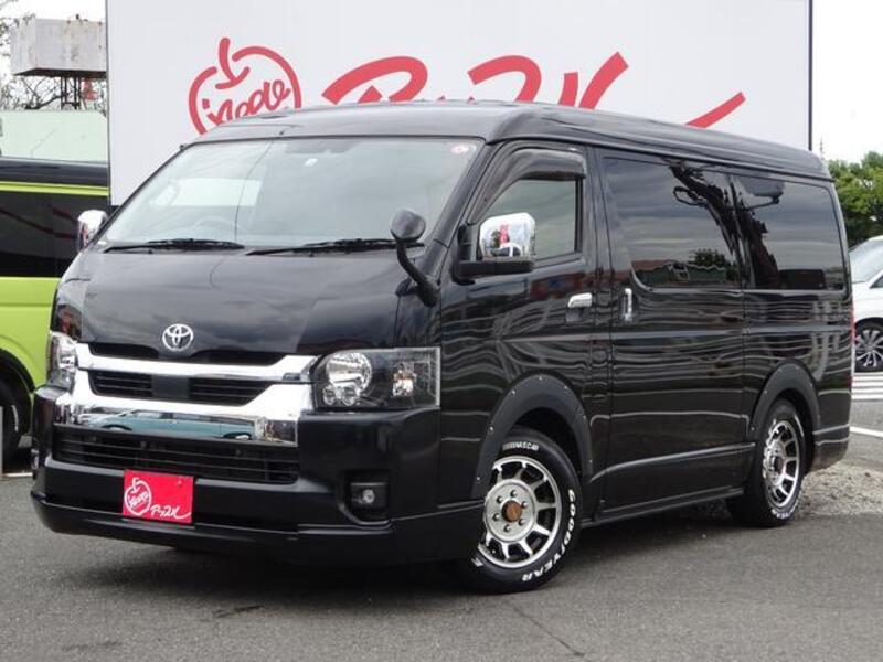 TOYOTA HIACE WAGON