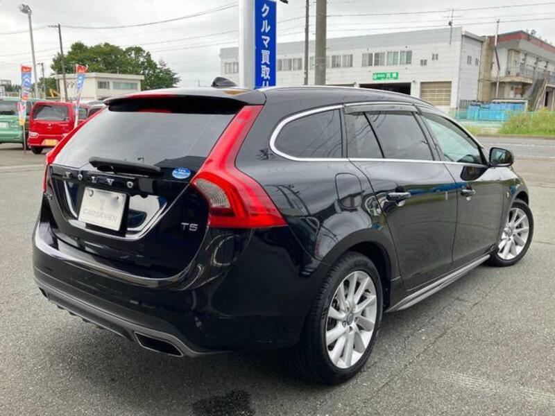 V60