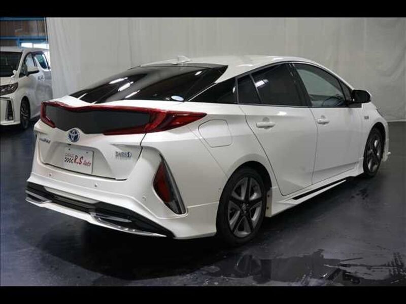 PRIUS PHV