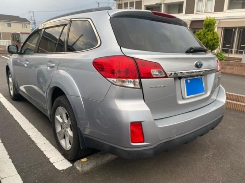 LEGACY OUTBACK