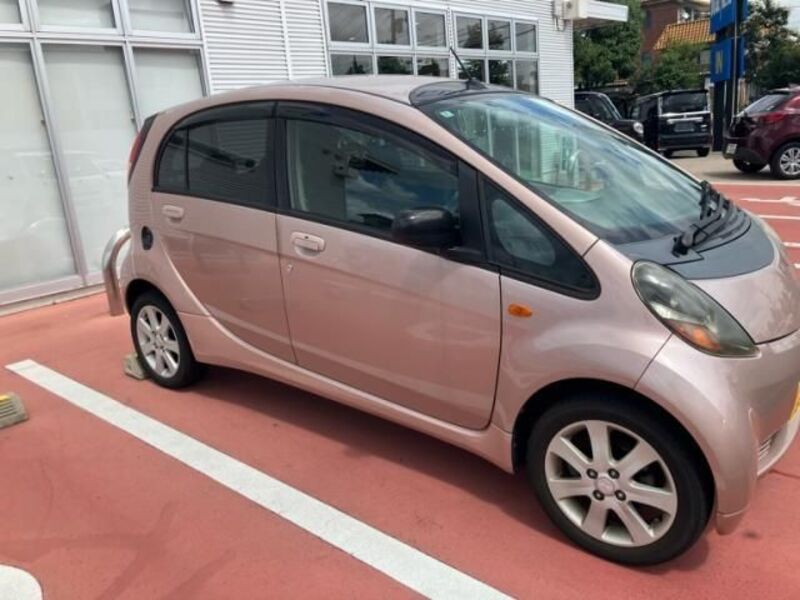 MITSUBISHI I