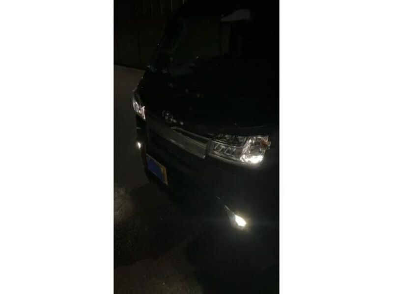 PIXIS TRUCK