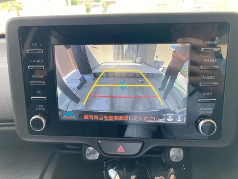 YARIS CROSS