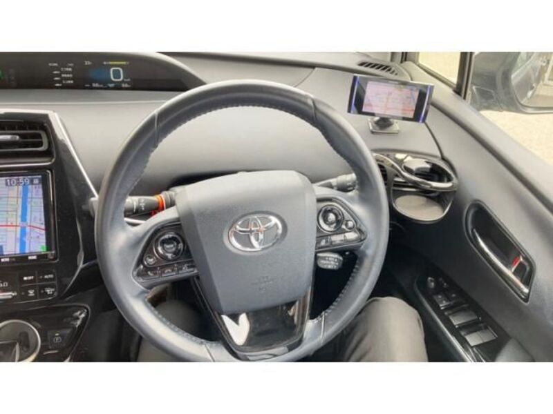 PRIUS PHV
