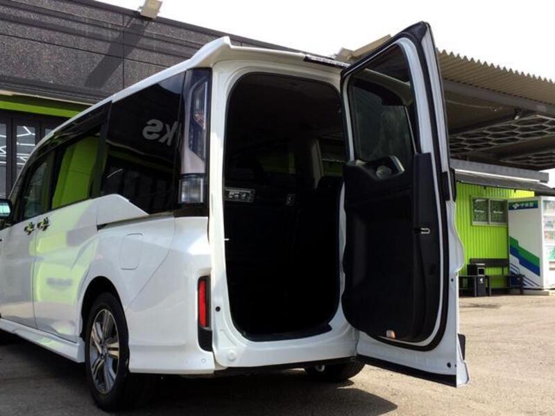 STEPWAGON SPADA