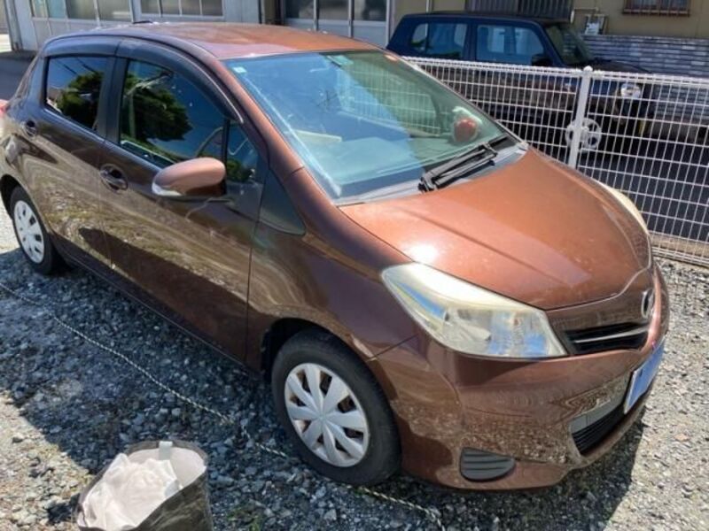 TOYOTA VITZ