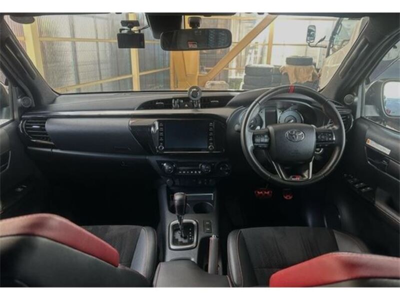 HILUX