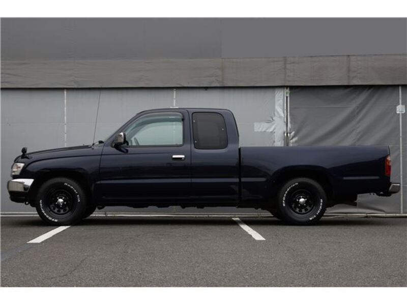 HILUX
