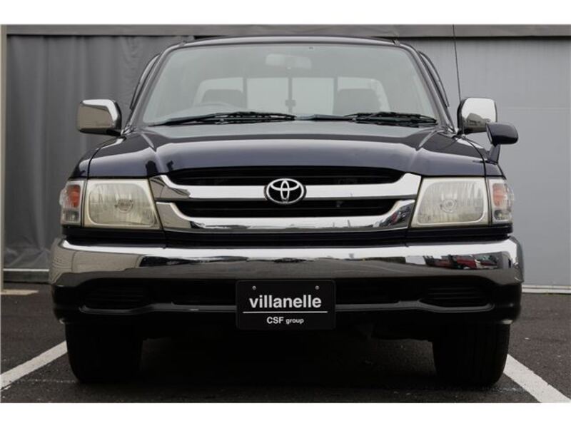 HILUX