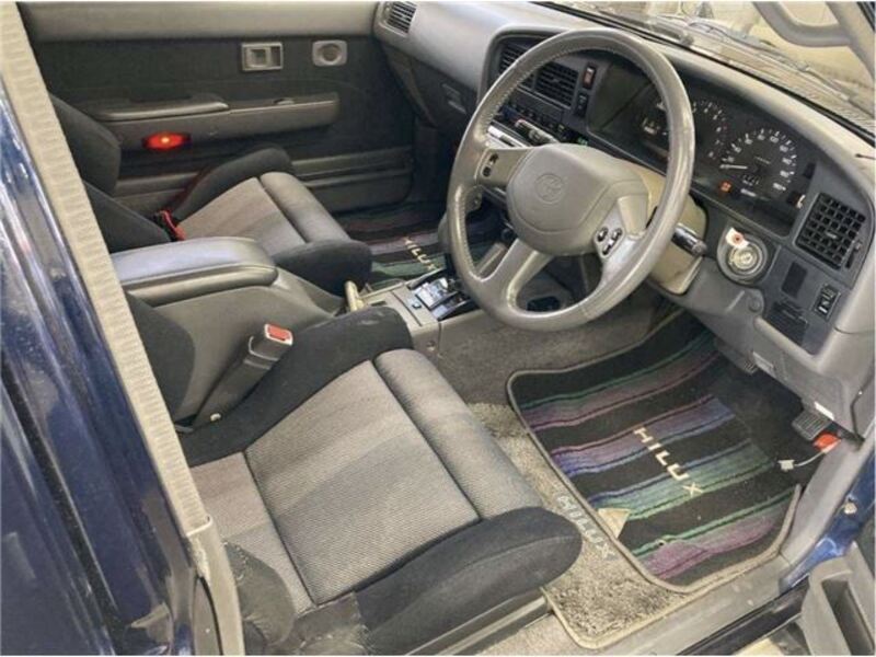 HILUX SURF