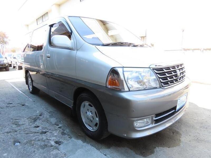 GRAND HIACE