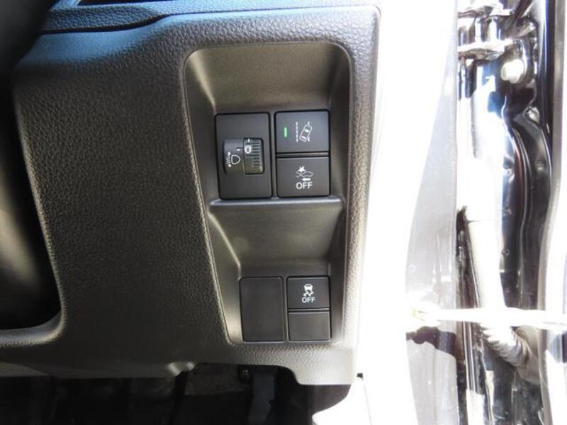 N-VAN