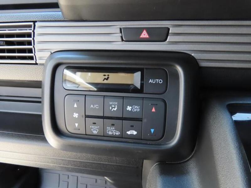 N-VAN