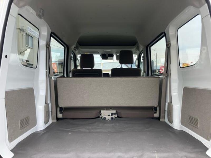 MINICAB VAN