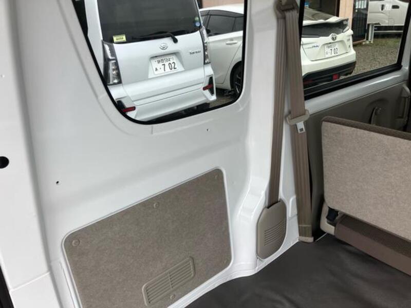 MINICAB VAN
