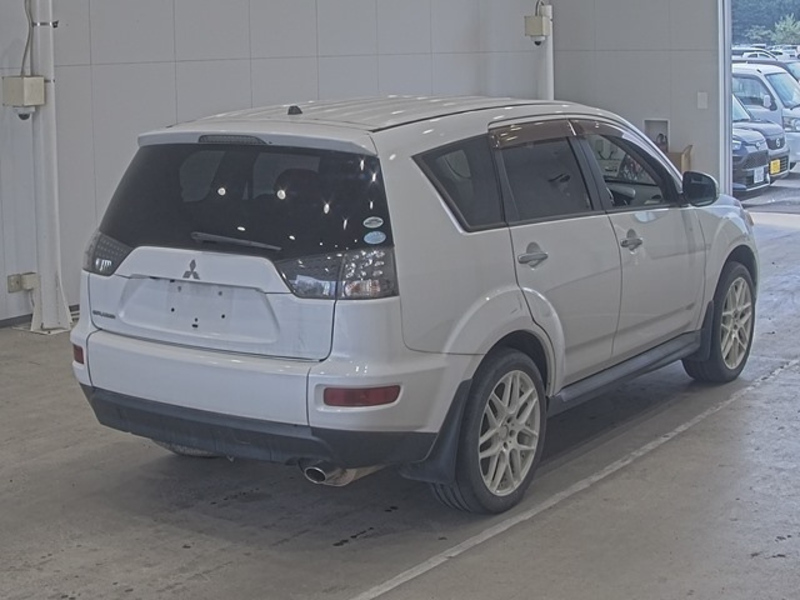 OUTLANDER