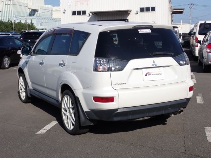 OUTLANDER