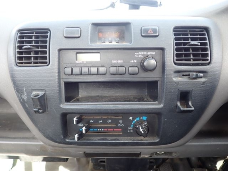 TOWNACE TRUCK