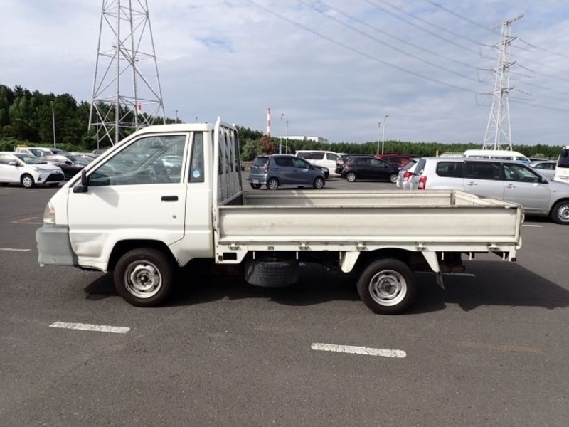 TOWNACE TRUCK