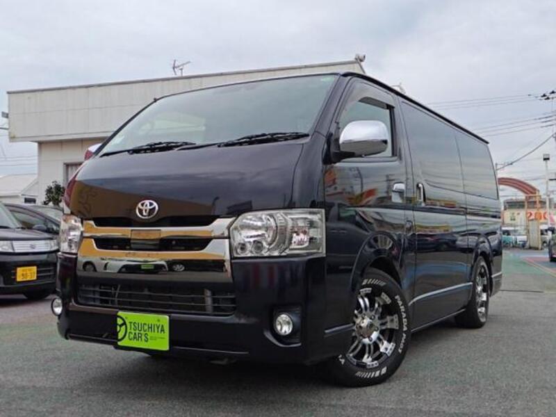 TOYOTA HIACE VAN
