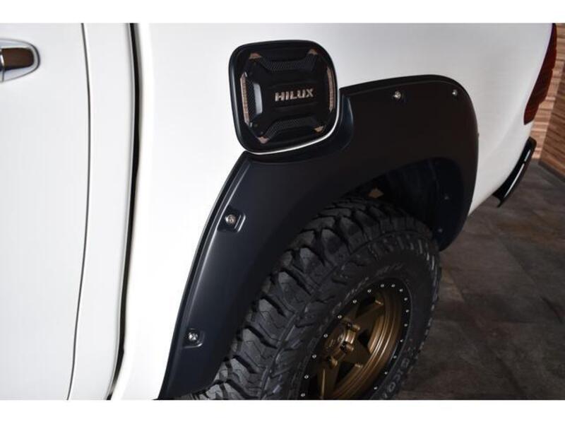 HILUX