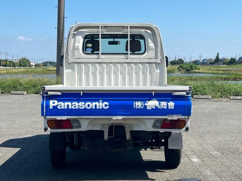 CLIPPER TRUCK